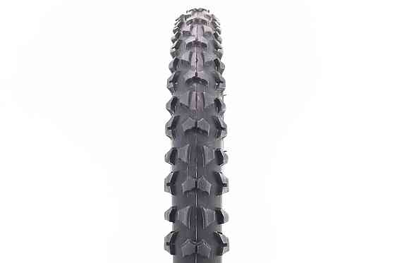 Шина 18"x1,95 шипована C1020N Київ