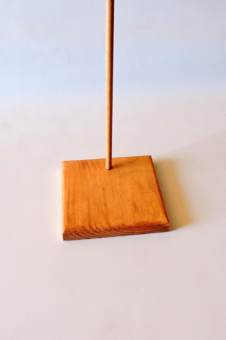 Подставка для кукол 