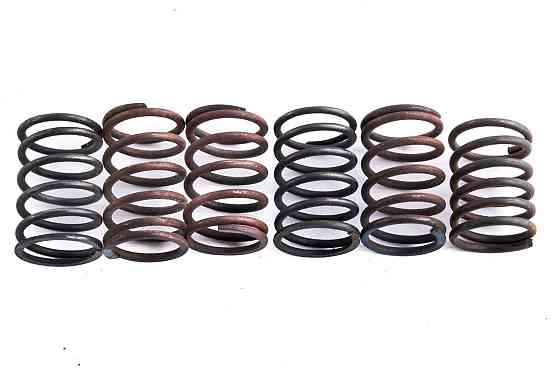 Пружина зчеплення (маховика) МТ, УРАЛ (6шт) Мукачево