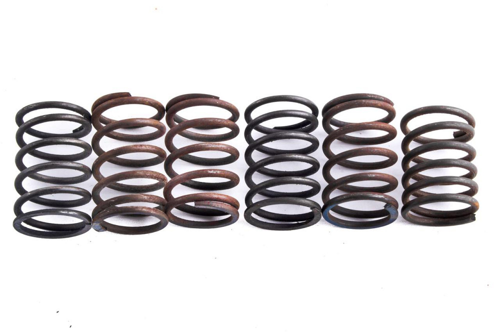 Пружина зчеплення (маховика) МТ, УРАЛ (6шт) Мукачево - фото 1