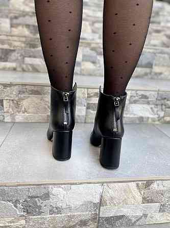 Crisma Жіночі черевики CRISMA чорні натуральна шкіра каблук 9см висота 10см (0174B/8057/81) Коломыя