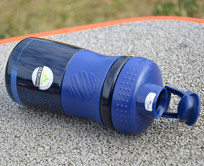 Шейкер спортивний (пляшка) BlenderBottle SportMixer Flip 20oz/590ml Navy Кам'янське - фото 9