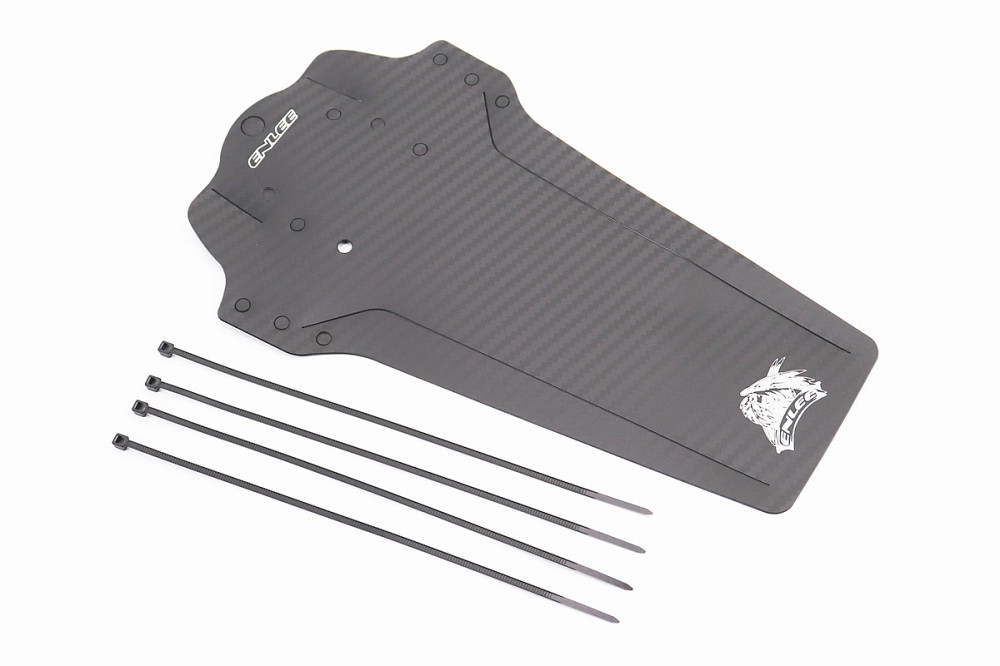 Крило поліпропіленове універсальне, кріпл. на стяжках, "карбон" Київ - фото 1