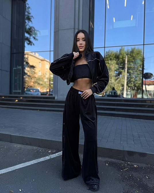 Жіночий теплий стильний костюм трійка з мʼякого велюру Одеса - фото 4