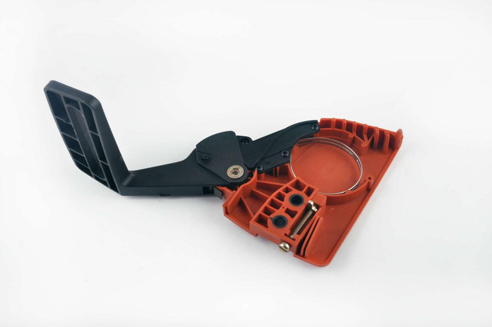 Тормоз ручной бензопила (в сборе) для Hus 137 (+ натяжитель цепи) Мукачево - изображение 1