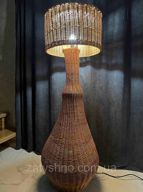 Лампа настільна із лози плетена Київ - фото 4