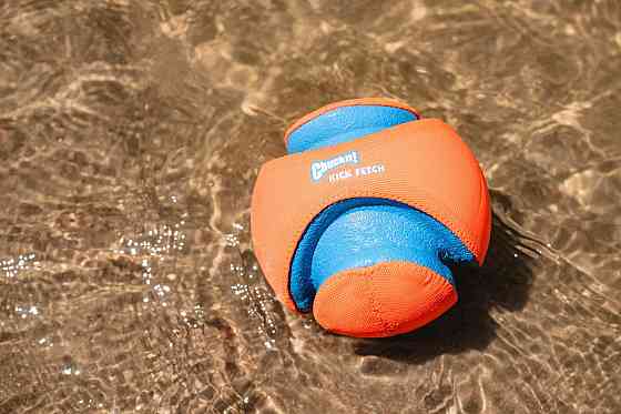 Суперпрыгающий мяч для собак Chuckit! Kick Fetch игрушка для активных игр, размер L Винница