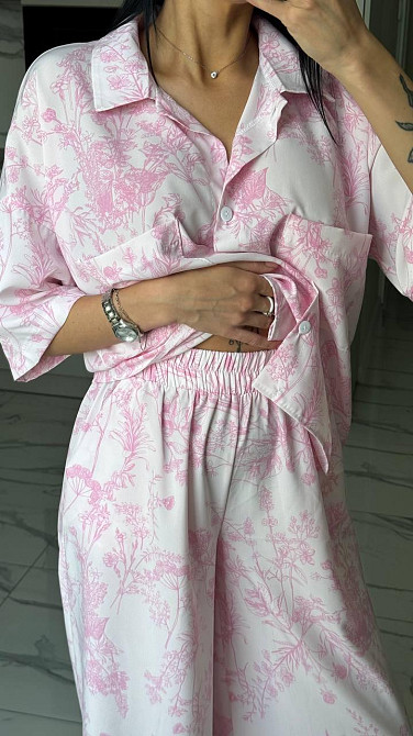 Женский легкий принтованный костюм тройка: платок, рубашка и штаны софт Одесса - изображение 3