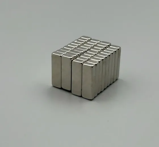 Комплект з 10 потужних неодимових магнітів 15x5x3мм Київ