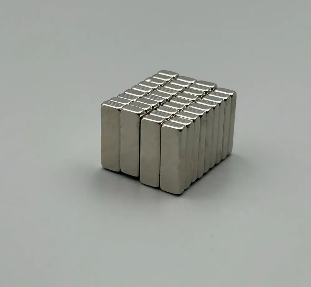 Комплект з 10 потужних неодимових магнітів 15x5x3мм Київ - фото 2