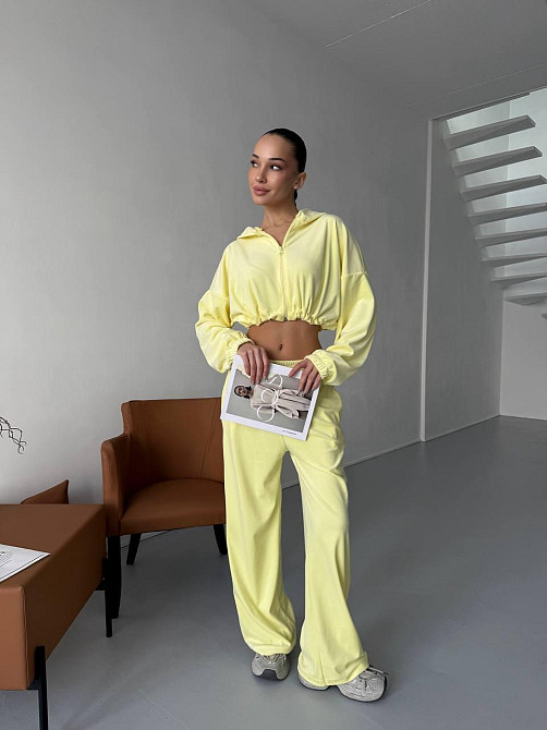 Жіночий велюровий костюм двійка: худі на блискавці і штани Одеса - фото 6