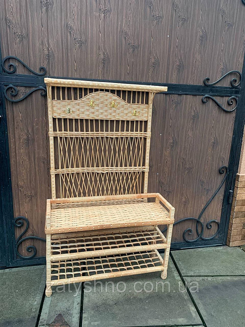 Набор: вешалка и полка деревянные Киев - изображение 4