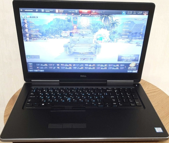 Ноутбук DELL 17