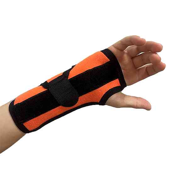 Бандаж детский неопреновый для фиксации запястья Orthopoint ERSA-206-KDS универсальный размер Каменец-Подольский