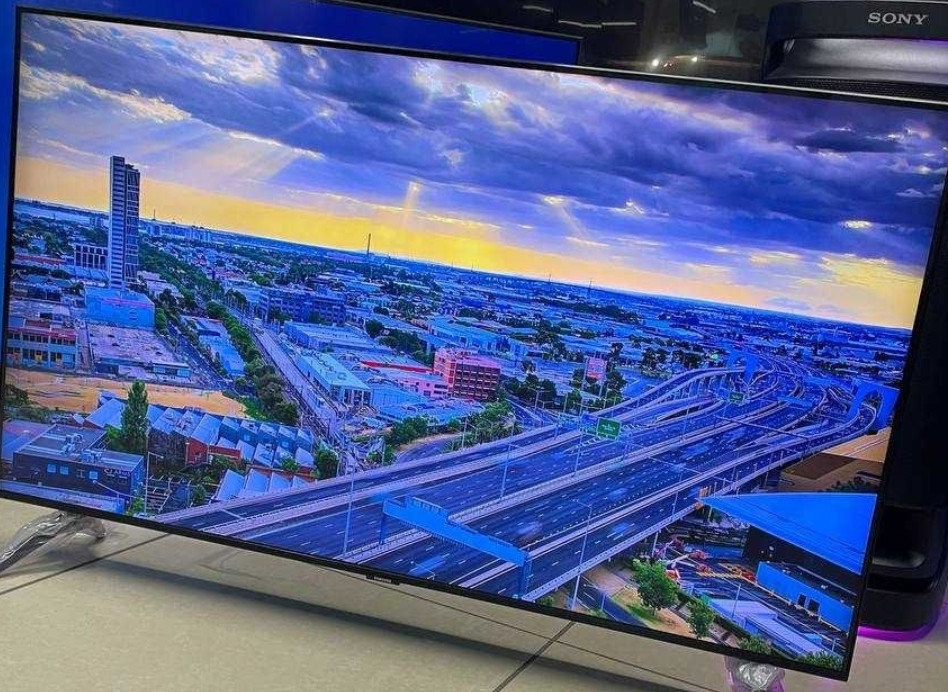 Телевизор Безрамный: 75