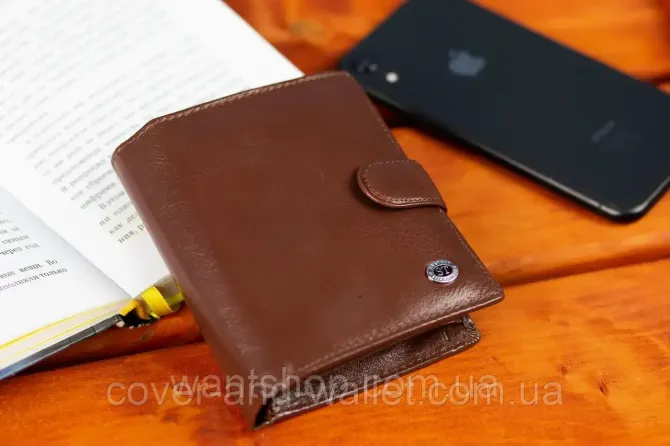 Чоловічий шкіряний гаманець вертикального типу для карток ST Leather Коричневий Київ - фото 9