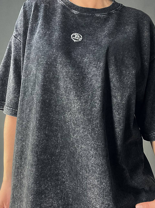 Футболка женская A-N 26089 тай-дай оверсайз с камнями буква B, черный, one size Киев - изображение 6