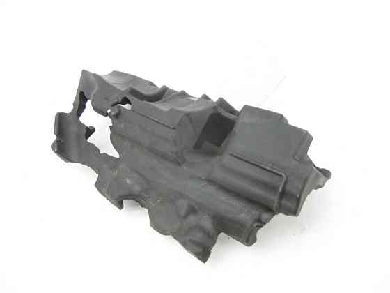 Mercedes-Benz  A2762261685 Шумоізоляція на кришці клапанного механізму праворуч C-Class Cabrio A205 C-Class Estate S205 C-Class Coupe С205 C-Class W20 Одеса