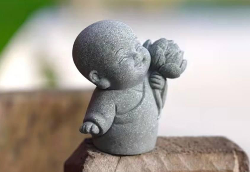 Статуетка маленький монах з лотосом, декоративна фігурка дзен, буддійський декор для дому Київ - фото 2