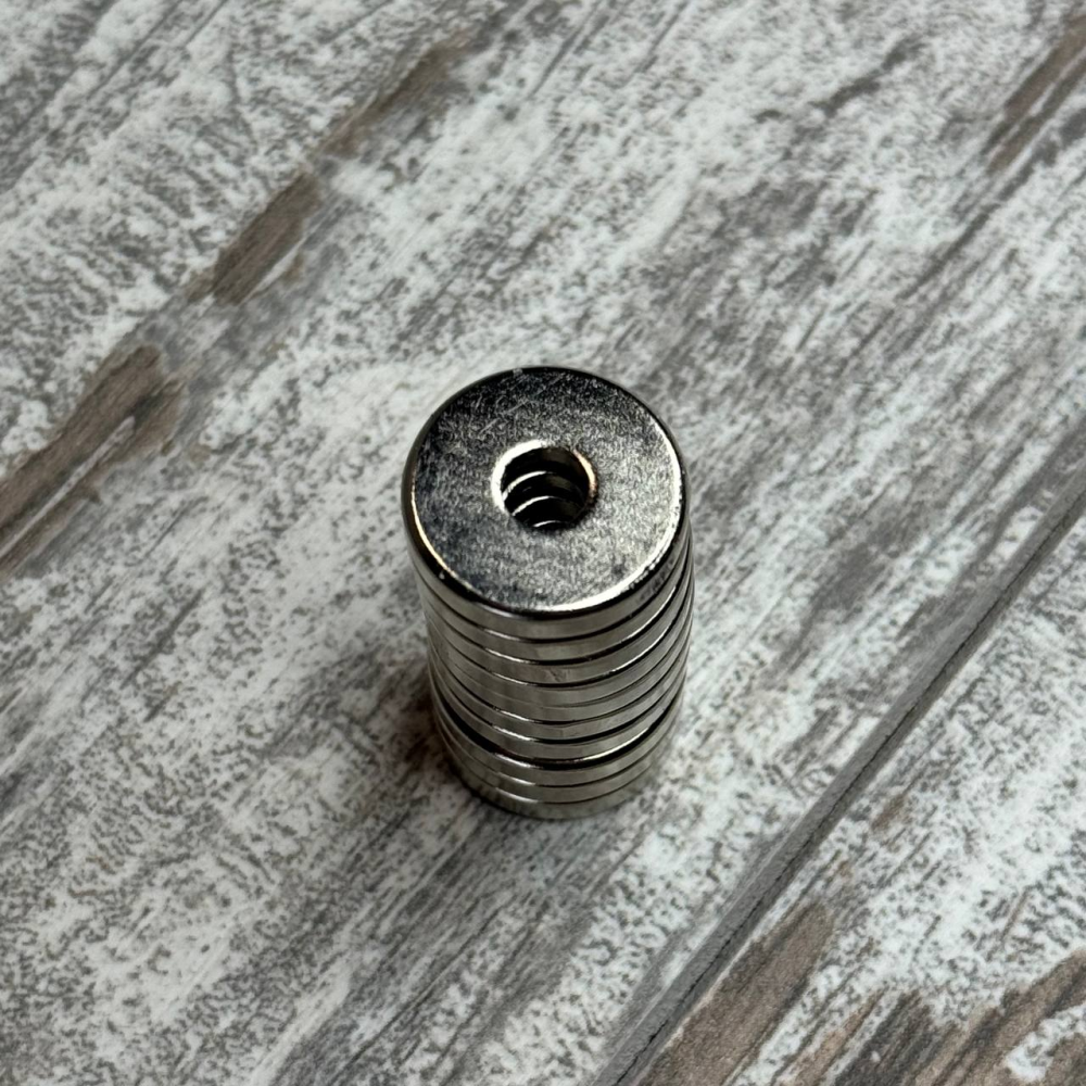 Набір із 10 кріпильних неодимових магнітів 18x4 мм N50 з отвором 5 мм Київ - фото 4