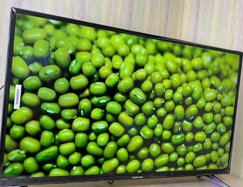 Телевізор: 45" Samsung 4K Smart TV, Wi-Fi, Голосове керування. Харків - фото 2