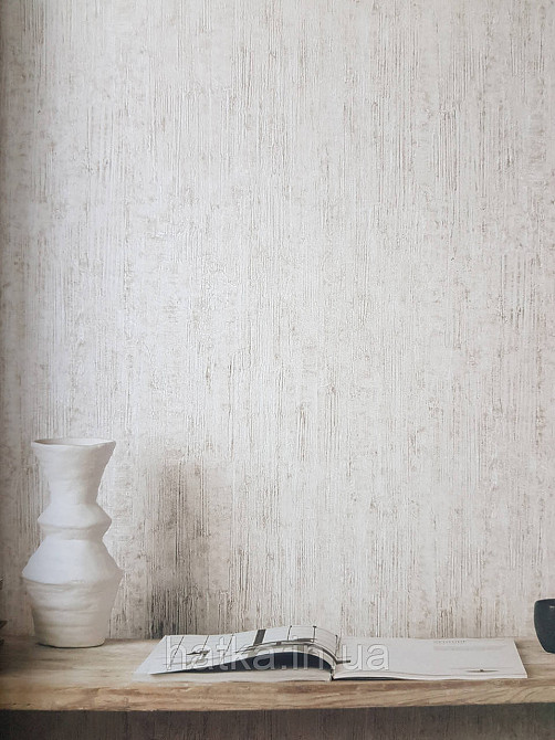 Шпалери вінілові на флізеліні Grandeco Textured vibes 0.53x10 під кору дерева структурні сірі бежеві Київ - фото 1