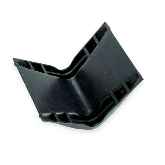 Угловая подставка под стяжку груза 135 х 117 76 мм (пластик) защитная Мукачево