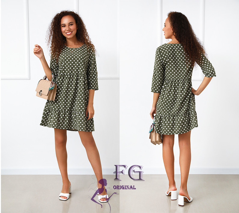 Женское платье в белый горошек 