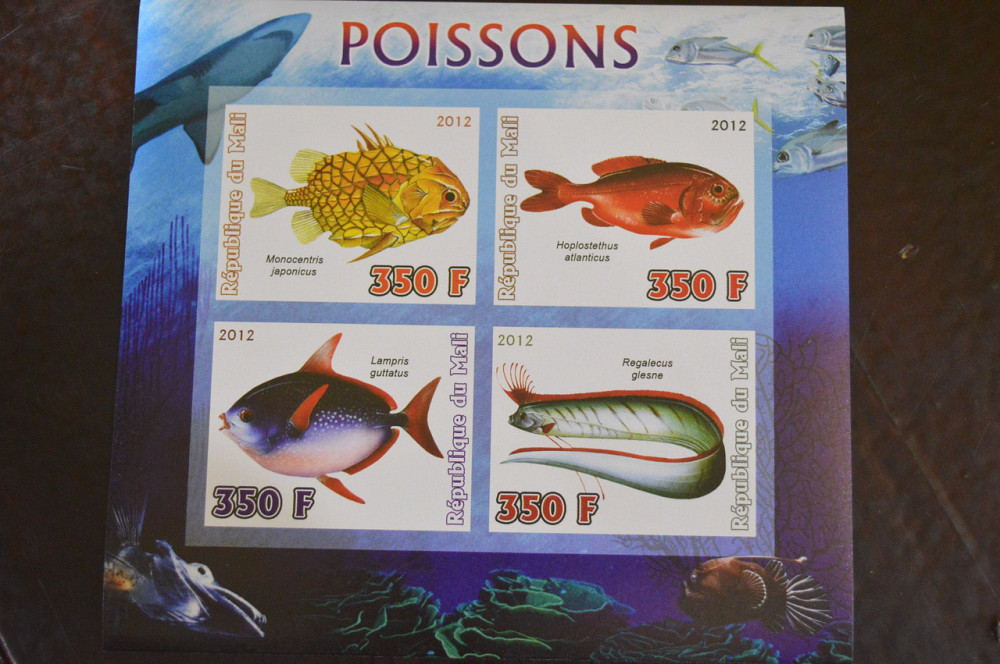 Мали. Марки. Фауна. Блок. 2015 год (В-3) Полтава - изображение 1