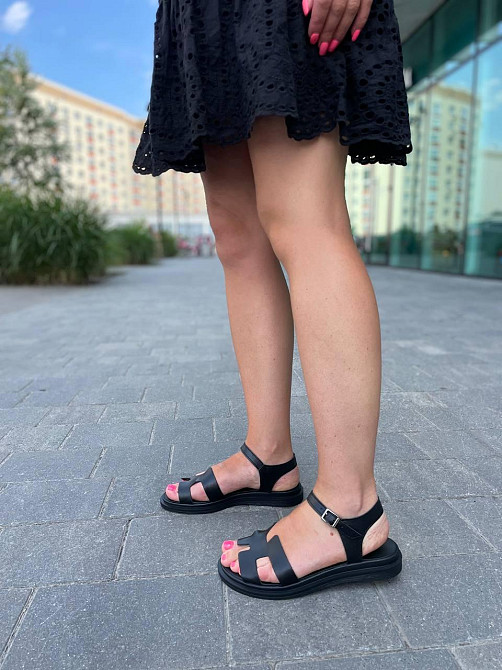 Mermaid Босоніжки жіночі чорні літні Mermaid 514 натуральна шкіра / Стильні босоніжки на низькі Коломыя - изображение 2