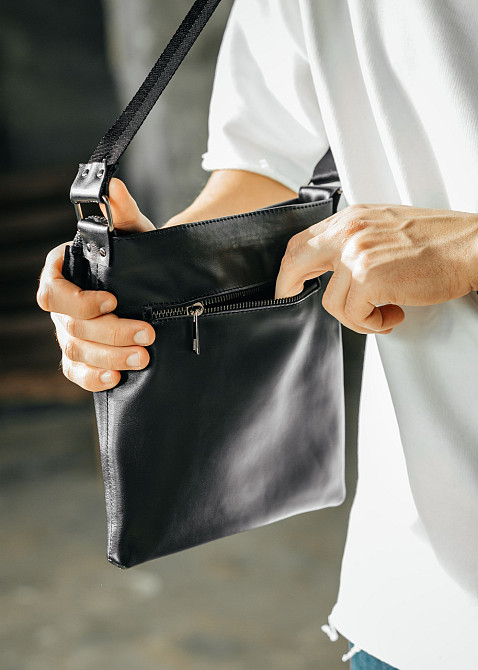 Мужская кожаная сумка из натуральной кожи, черная сумка через плечо, вместительная качественнаяMasterSem Киев - изображение 2