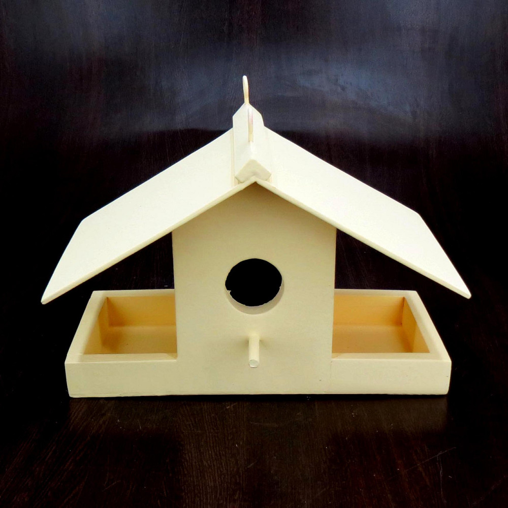 Кормушка со скворечником 