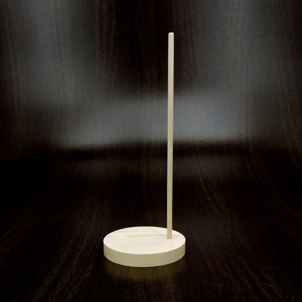 Подставка для кукол 