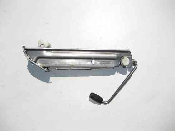 Mercedes-Benz  A2215830115 Домкрат S-Class W221 CL C216 E-Class W212 C207 CLS C218 CLK C209 Одеса