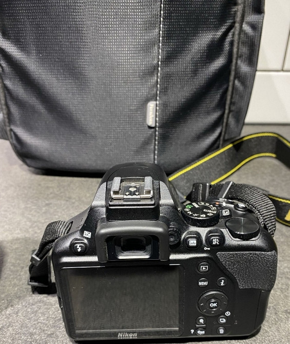 Фотоапарат Nikon D3500, обʼєктив 18-55mm VR + 70-300mm VR. Харьков - изображение 4