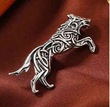 Брошка оригінальна Вовк Київ