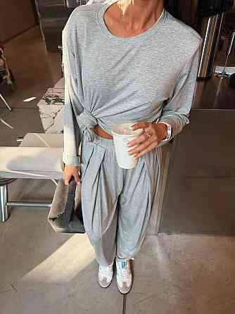 Женский стильный повседневный костюм из натуральной вискозы с плечиками. Меланж, 46/48 Одесса