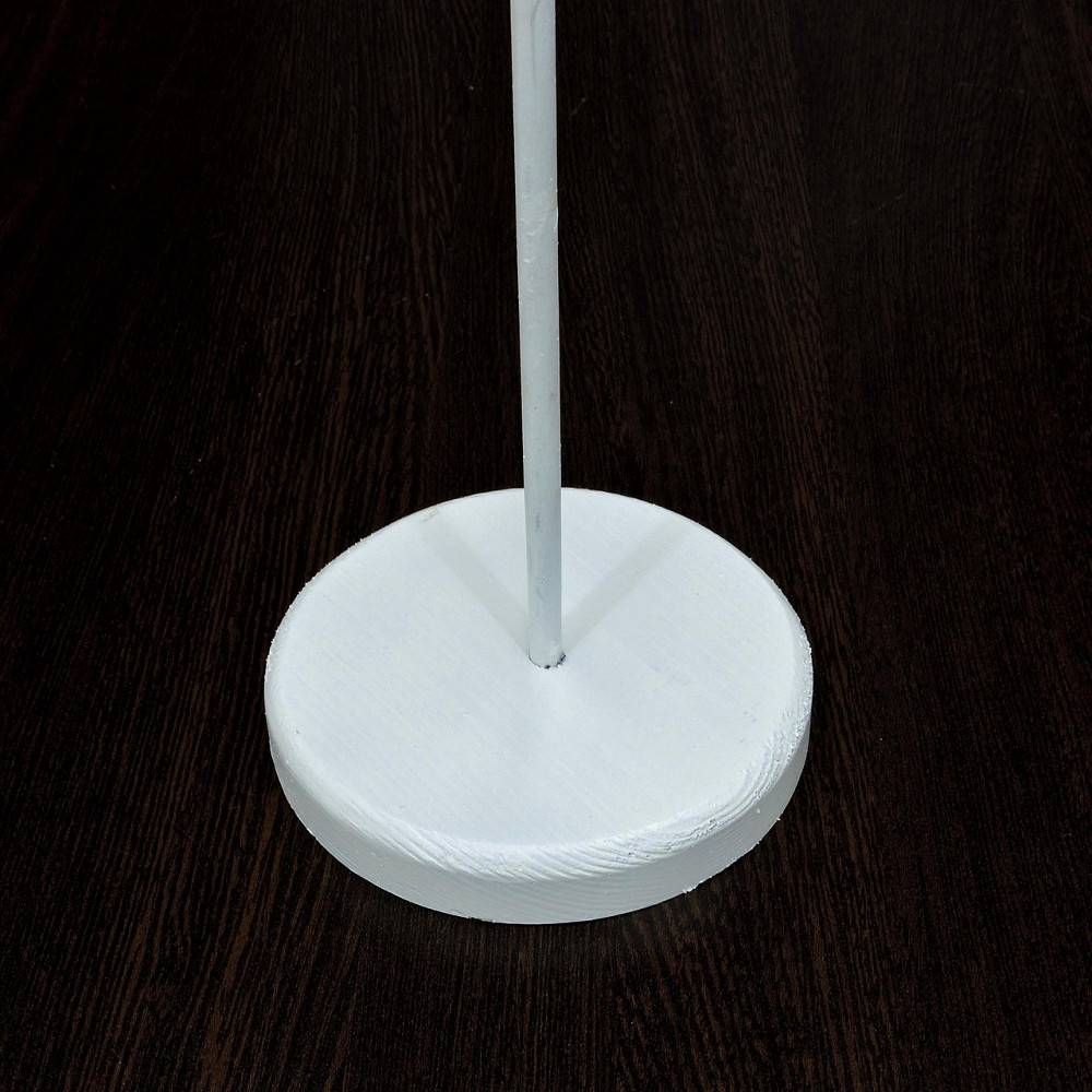 Подставка для кукол 