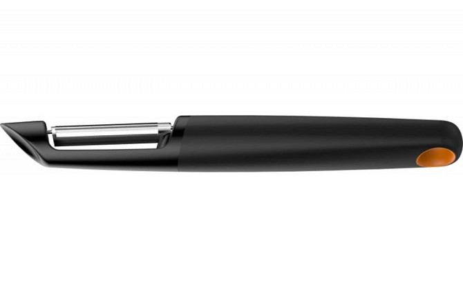 Нож для овощей с подвижным лезвием Fiskars 