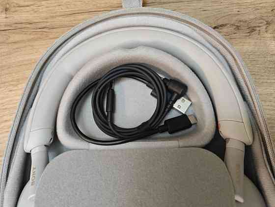 Sony wh-1000xm5 silver в ідеальному стані. Харків