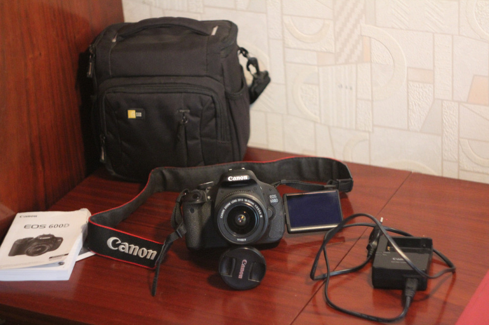 Професійний фотоапарат Canon EOS 600D Дзеркалка.Комплект. Б\У Київ - фото 2