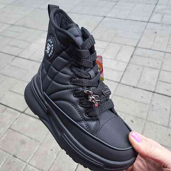 Детские черные зимние ботинки для девочек  32,33,34,35 маломерки Николаев