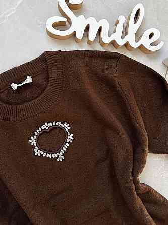 Жіночий светр універсального розміру з вирізом у вигляді серця машинна в'язка Одеса