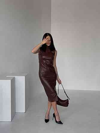 Женское базовое миди платье из эко-кожи Шоколад, 46/48 Одесса
