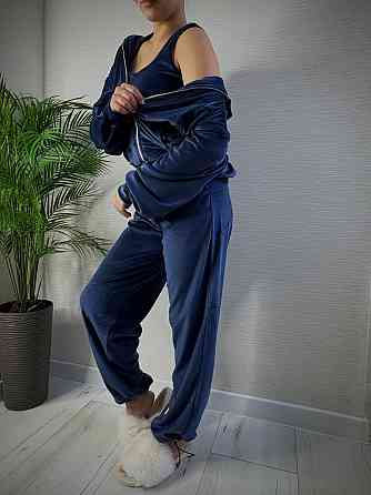 Женский стильный повседневный плюшевый костюм тройка Синий, 42/44 Одесса