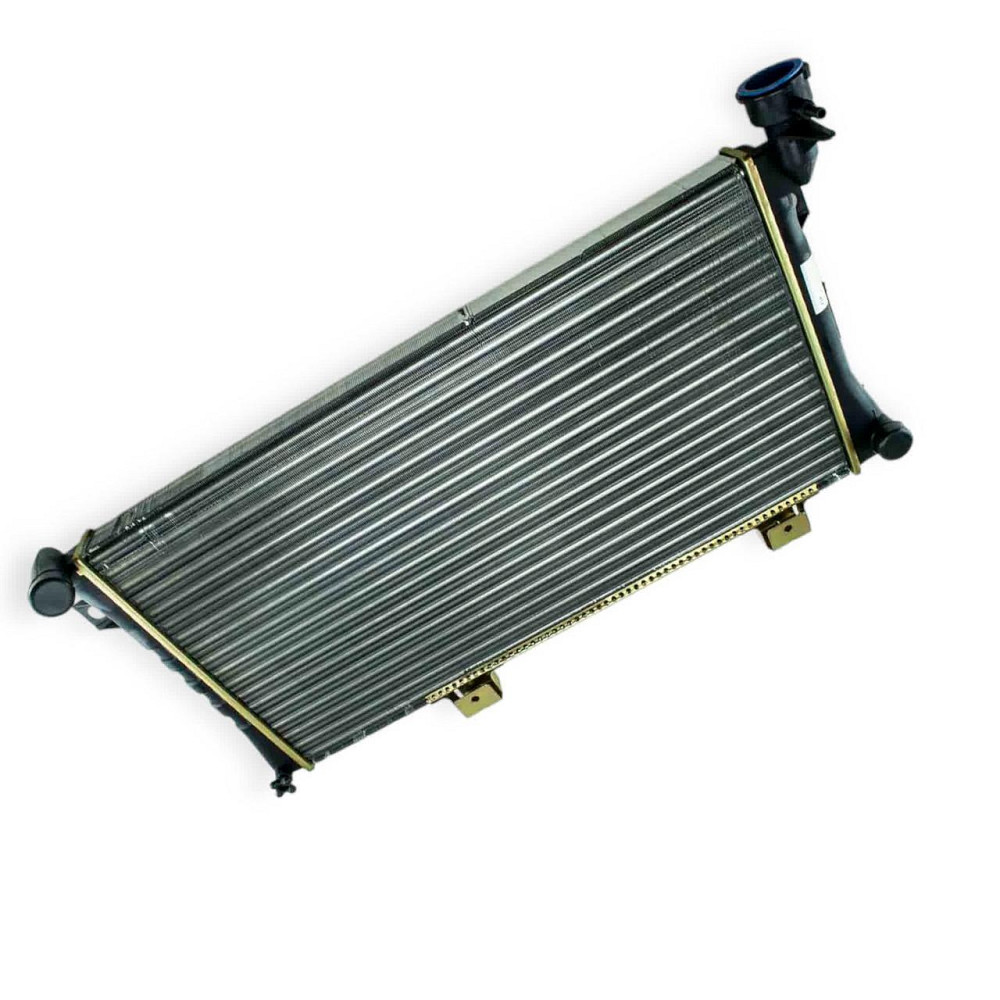 Радиатор двигателя 21214 инжектор AT охлаждения Мукачево - изображение 1