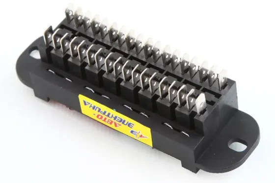 Блок запобіжників 2106 нв. обр. Авто-Електрика. Вінниця