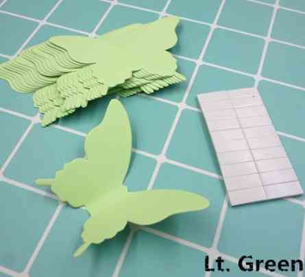 Прикраси для стін метелики салатові - у наборі 20 штук розміром 8*5см, картон, є 2-х сторонній скотч Київ