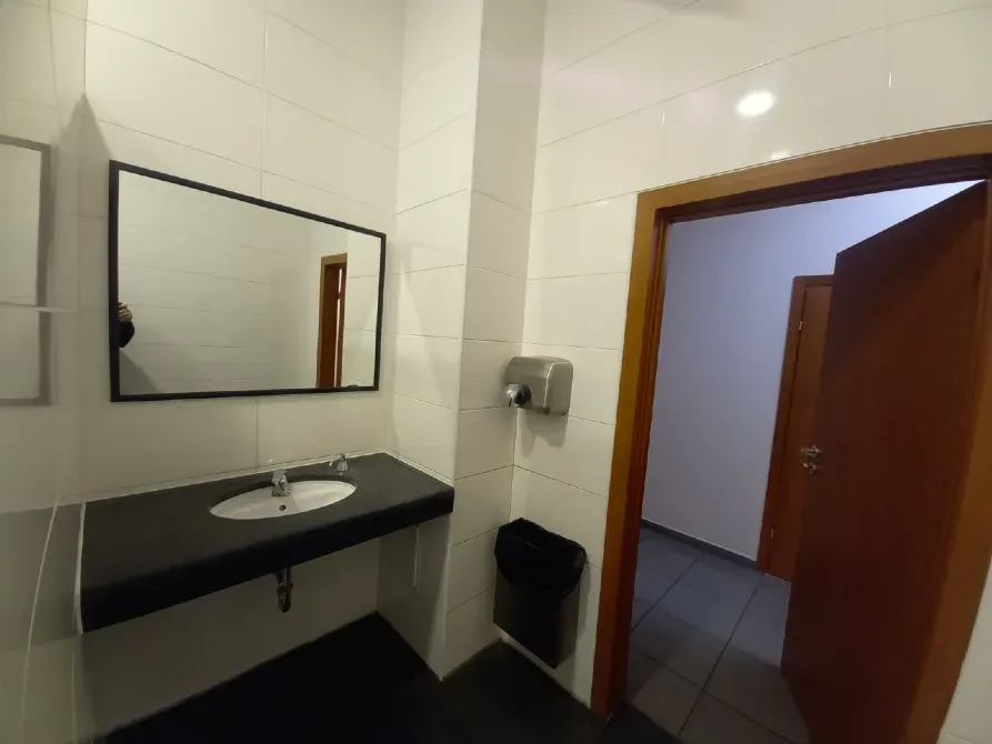 Офіси з гарним ремонтом, 6 поверх Самий центр міста (вул Шевченка) Зручне планування, просторі кімнати (див. план), свій туалет і комірки Дніпро - фото 8