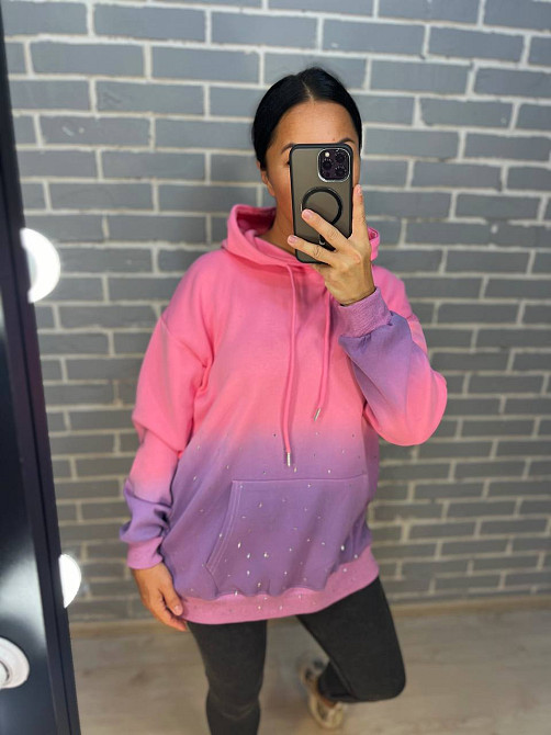 Худі жіноче Joy One 3009 з капюшоном подовжене оверсайз градієнт кольору розсип камінців one size рожевий, рожевий, one size Київ - фото 18